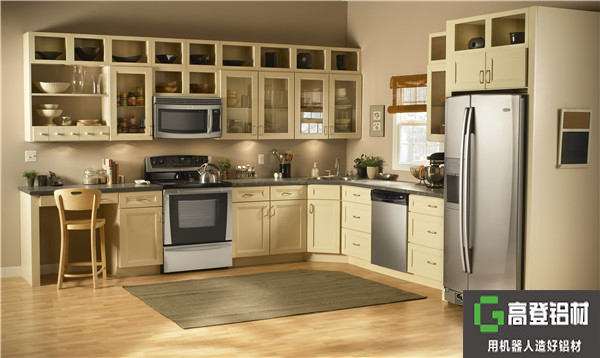 全鋁家居發(fā)展穩(wěn)中帶進(jìn)，市場內(nèi)企業(yè)龍盤虎踞