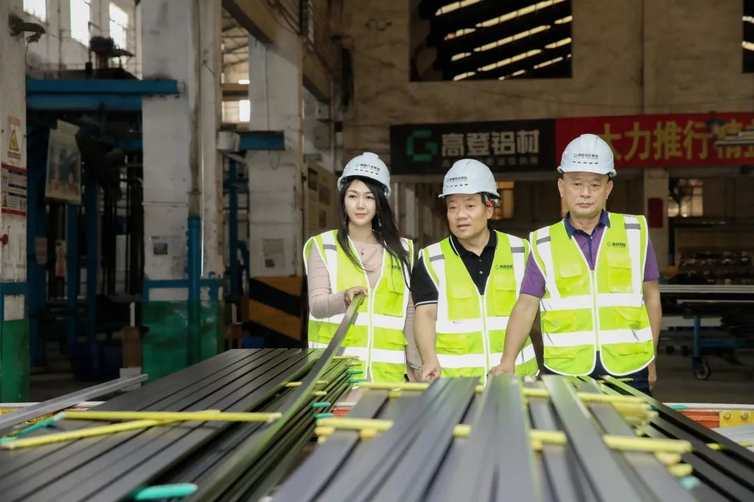 熱烈歡迎中國金屬結構協(xié)會宋為民秘書長等一行領導到高登調(diào)研指導工作