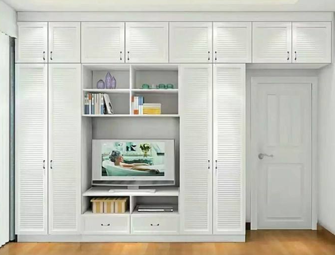 全鋁衣柜和實(shí)木衣柜區(qū)別有哪些呢？