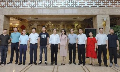 歡迎黔西南州人民政府領(lǐng)導(dǎo)一行考察高登鋁業(yè)